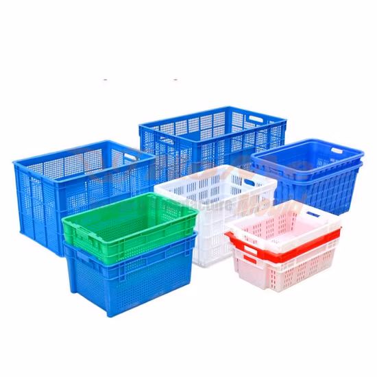 Stampo ad iniezione e stampo per appendino in plastica